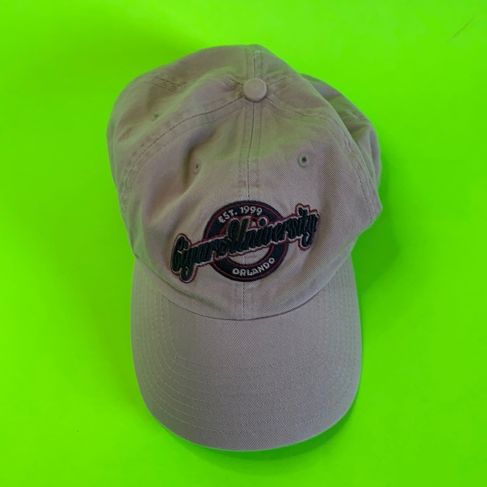 BOG2 Vintage tan Cigarz University buckle cap - Picture 1 of 6
